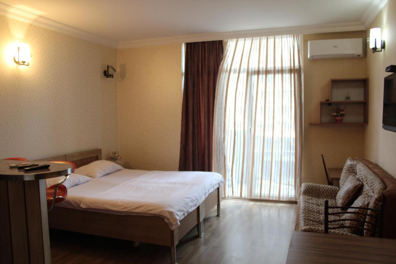 Orbi Lux Apartment Batumi Eksteriør billede